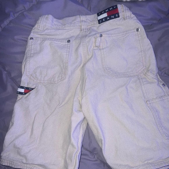 Tommy Hilfiger mid short ish lol - Picture 1 of 4